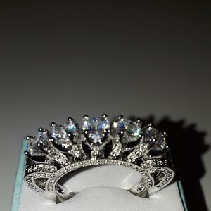 925 Silver white sapphire gemstone ring size 8